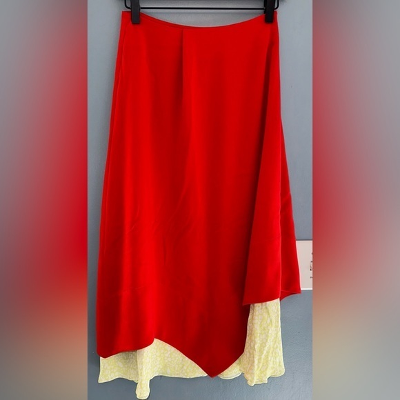 Derek Lam Flared Midi Skirt NWOT Red Floral Underline Size 2‎ - Picture 1 of 8